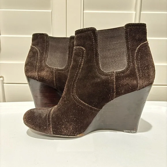 Tory Burch Adrienne suede wedge ankle bootie in brown size 8.5 - Picture 10 of 13